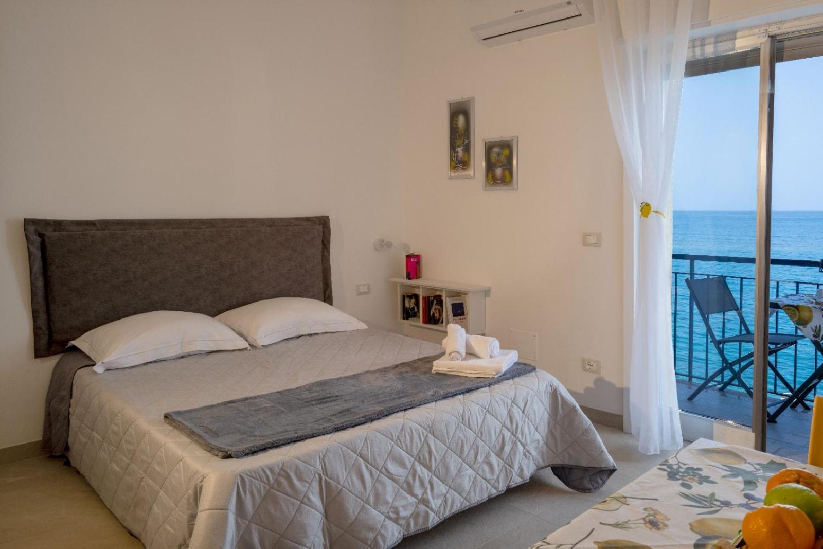 Zia Rina Apartment Naxos Giardini Naxos Exterior photo